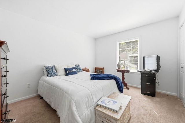 46 Melinda Ln, Vernon Twp., NJ 07421