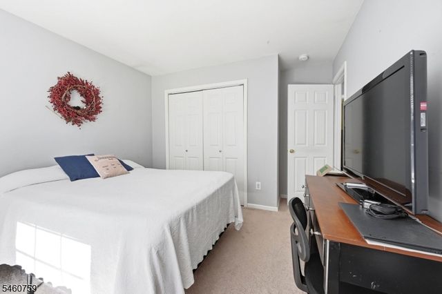 46 Melinda Ln, Vernon Twp., NJ 07421