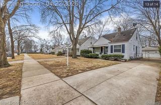 24281 Parklawn Street, Oak Park, MI 48237