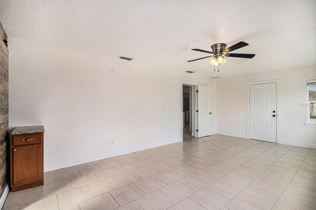 581 CLARKE AVENUE, Melbourne, FL 32935