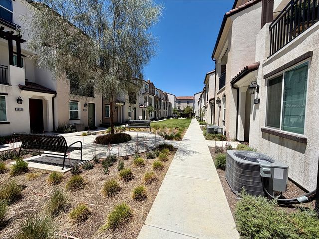 3816 Verdana, La Verne, CA 91750