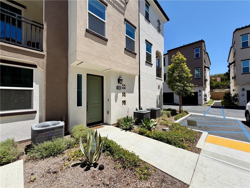 3816 Verdana, La Verne, CA 91750