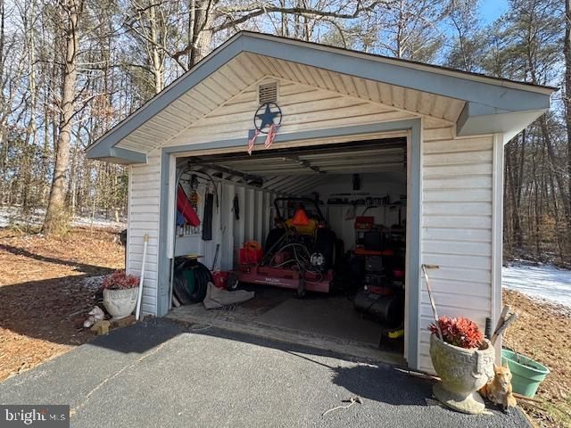 72 SHADY BEACH RD, North East, MD 21901