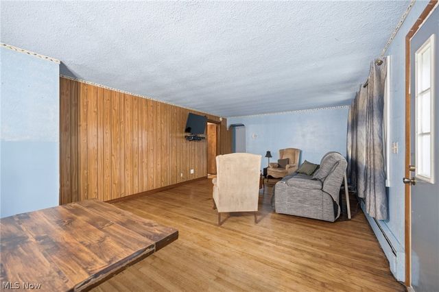 5950 Parkman Road NW, Warren, OH 44481