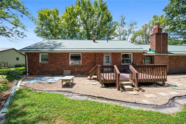5950 Parkman Road NW, Warren, OH 44481