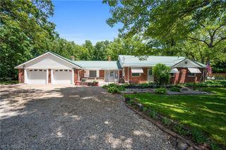 5950 Parkman Road NW, Warren, OH 44481