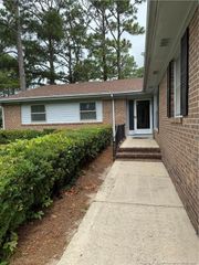 1613 Banbury Drive, Fayetteville, NC 28304