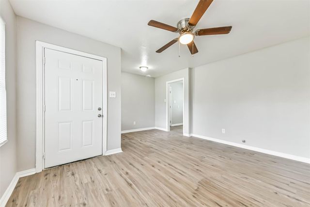 8759 Josie Street, Houston, TX 77029
