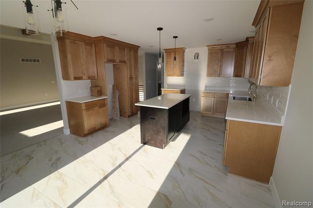 50965 Remar Farms, Macomb, MI 48044