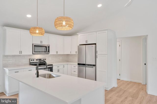 10A FARM LANE, Lititz, PA 17543