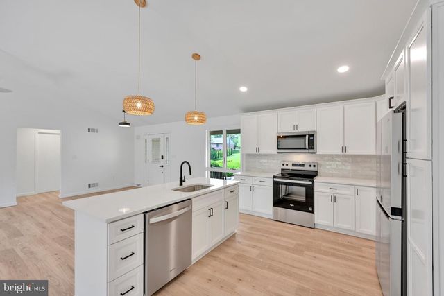 10A FARM LANE, Lititz, PA 17543