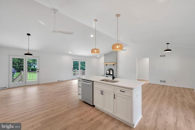 10A FARM LANE, Lititz, PA 17543