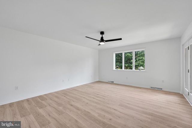 10A FARM LANE, Lititz, PA 17543
