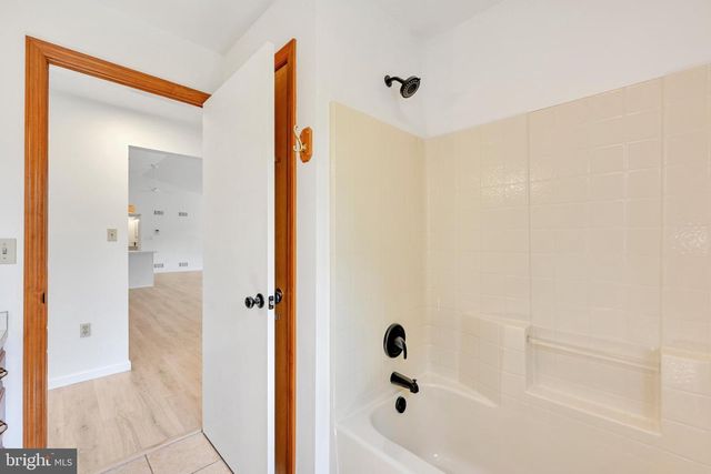 10A FARM LANE, Lititz, PA 17543