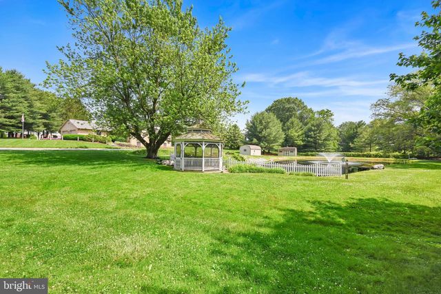 10A FARM LANE, Lititz, PA 17543
