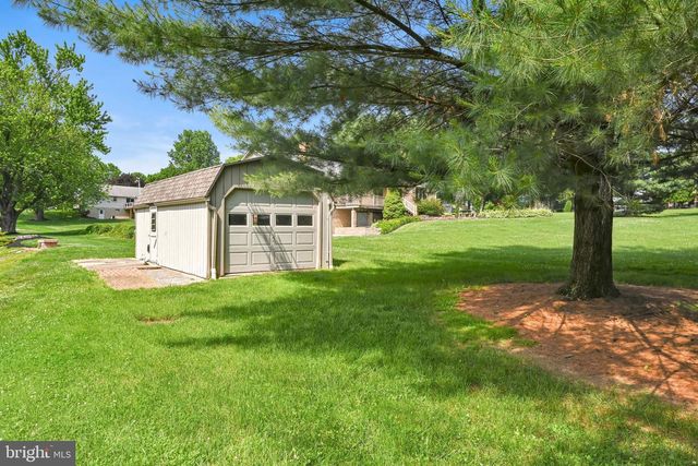 10A FARM LANE, Lititz, PA 17543