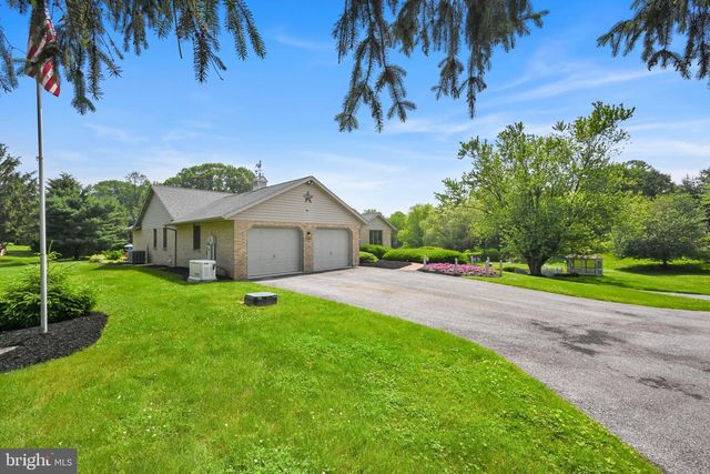 10A FARM LANE, Lititz, PA 17543