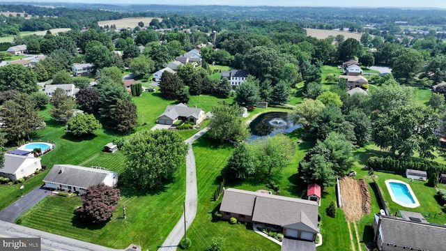 10A FARM LANE, Lititz, PA 17543