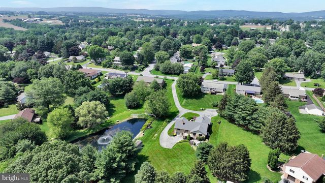 10A FARM LANE, Lititz, PA 17543