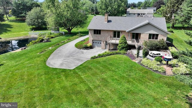 10A FARM LANE, Lititz, PA 17543