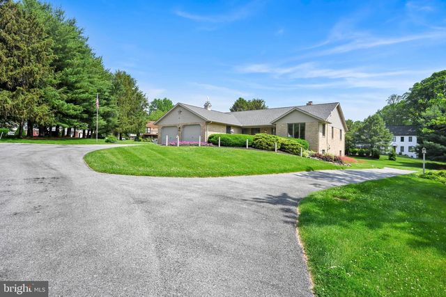 10A FARM LANE, Lititz, PA 17543