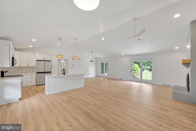 10A FARM LANE, Lititz, PA 17543