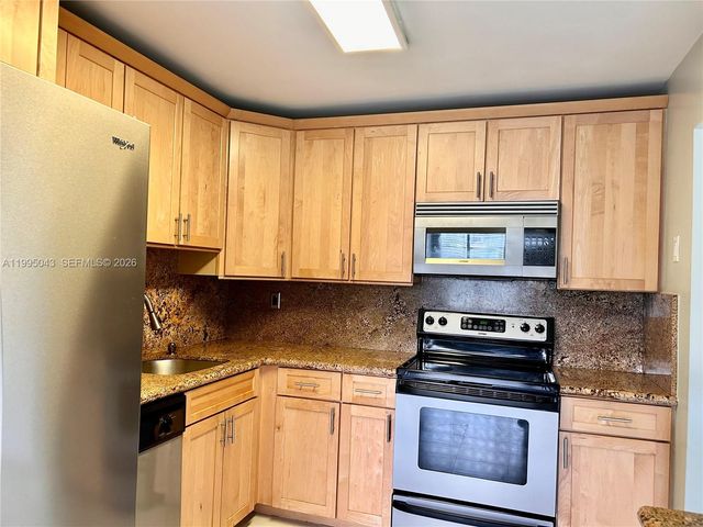 2731 Taft St 108, Hollywood, FL 33020