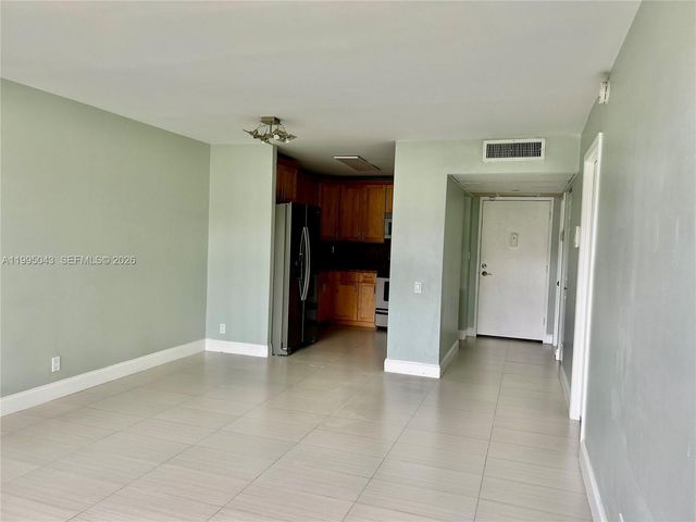 2731 Taft St 108, Hollywood, FL 33020