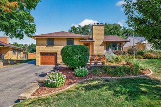 2554 Bittersweet Lane, Maplewood, MN 55109