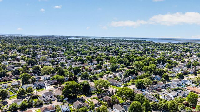 2456 Rockville Centre Parkway, Oceanside, NY 11572