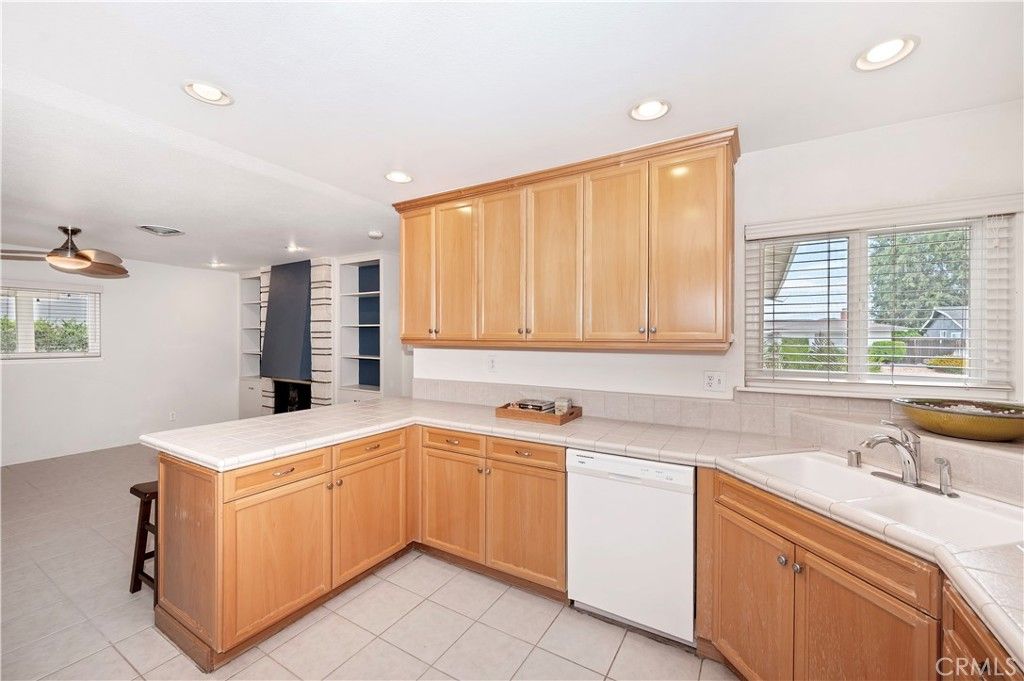 Image 10 of property listing at 1027 Fletcher Avenue, Redlands, CA 92373