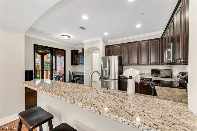 9066 Albion LN N 5101, Naples, FL 34113