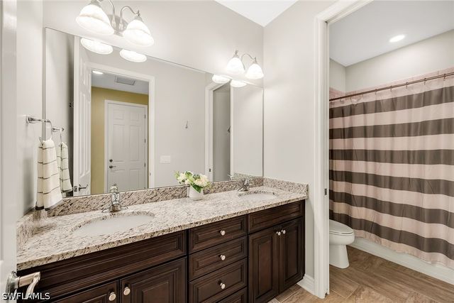 9066 Albion LN N 5101, Naples, FL 34113