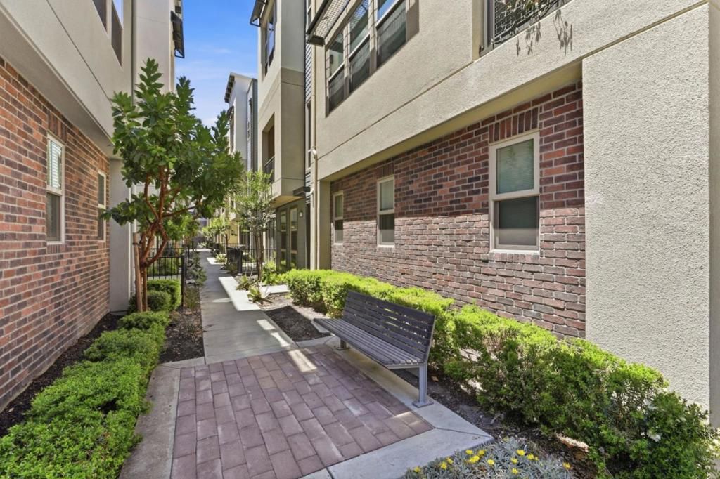 Image 40 of property listing at 1709 Ironwood Lane, Milpitas, CA 95035