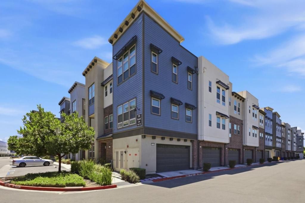 Image 42 of property listing at 1709 Ironwood Lane, Milpitas, CA 95035