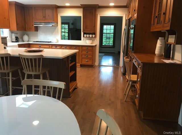 21 Westbank Road, Rye, NY 10580