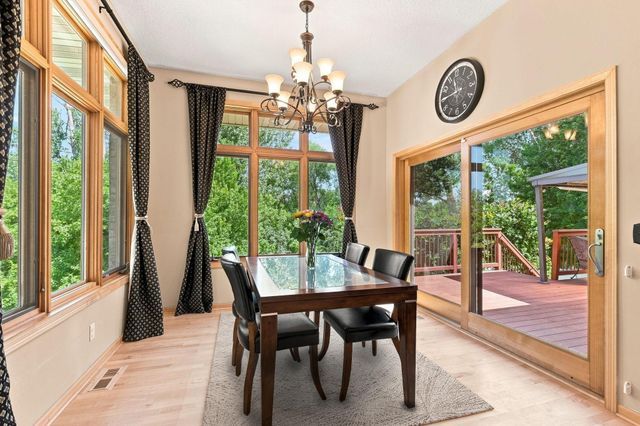 1084 Parkview Lane, Victoria, MN 55386