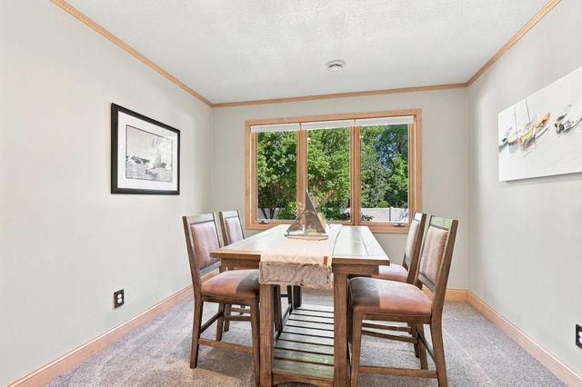 1084 Parkview Lane, Victoria, MN 55386