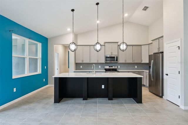 7179 OLD MELBOURNE HIGHWAY, St Cloud, FL 34771