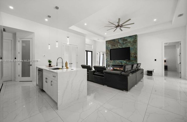 2522 NW 15TH PL, Cape Coral, FL 33993