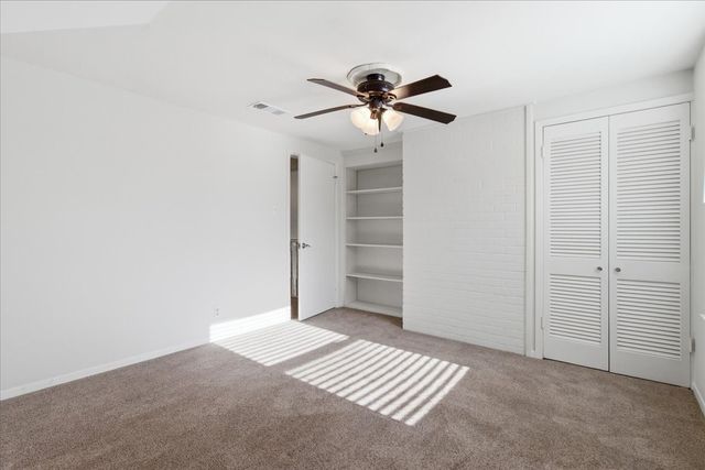 1140 Gloucester Court S, Irving, TX 75062