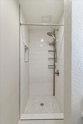 1140 Gloucester Court S, Irving, TX 75062