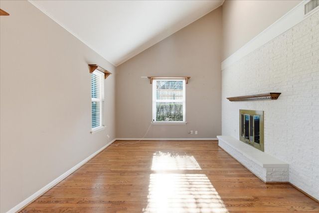 1140 Gloucester Court S, Irving, TX 75062