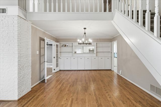 1140 Gloucester Court S, Irving, TX 75062