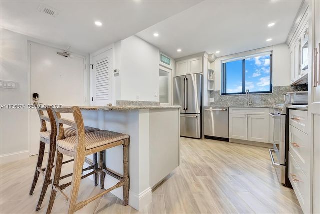 400 Ocean Trail Way 401, Jupiter, FL 33477