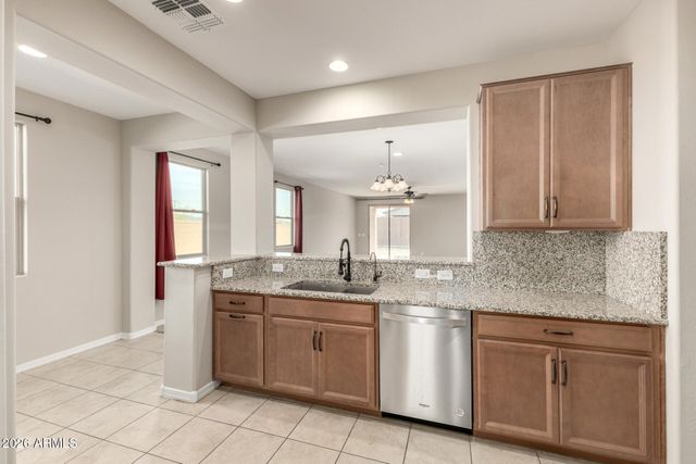 6907 W PEDRO Lane, Laveen, AZ 85339