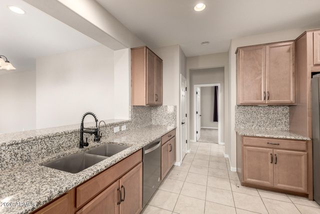 6907 W PEDRO Lane, Laveen, AZ 85339