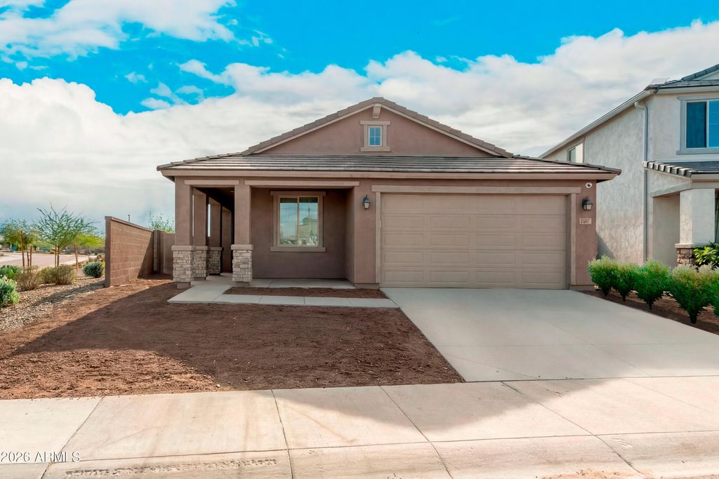 6907 W PEDRO Lane, Laveen, AZ 85339