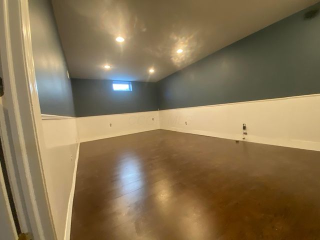 255 Lofton Circle, Delaware, OH 43015