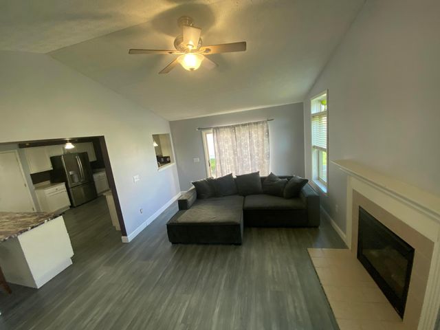 255 Lofton Circle, Delaware, OH 43015